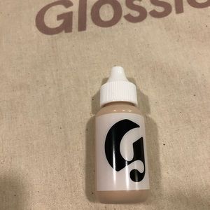 Glossier Perfecting Skin Tint, light, BRAND NEW
